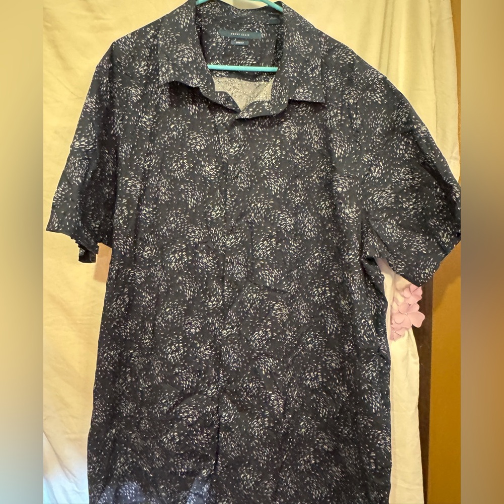 Perry Ellis Black Casual Button Down Shirt with Intricate Pattern